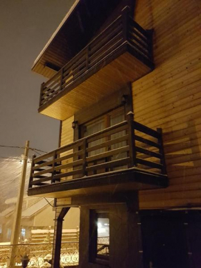 Three Peaks Inn